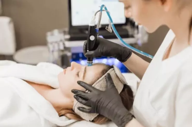 Hydra Facial